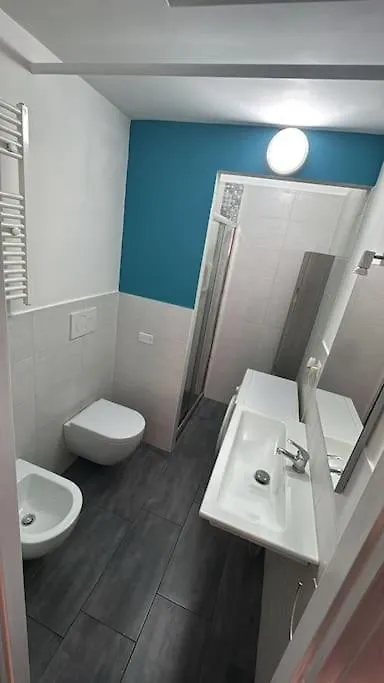 Fenty Home 2 San Lorenzo Roma İtalya