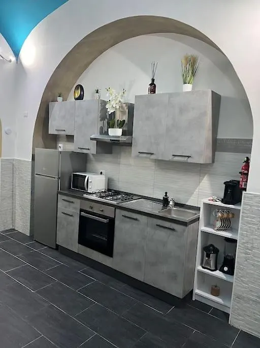 Fenty Home 2 San Lorenzo Roma Daire